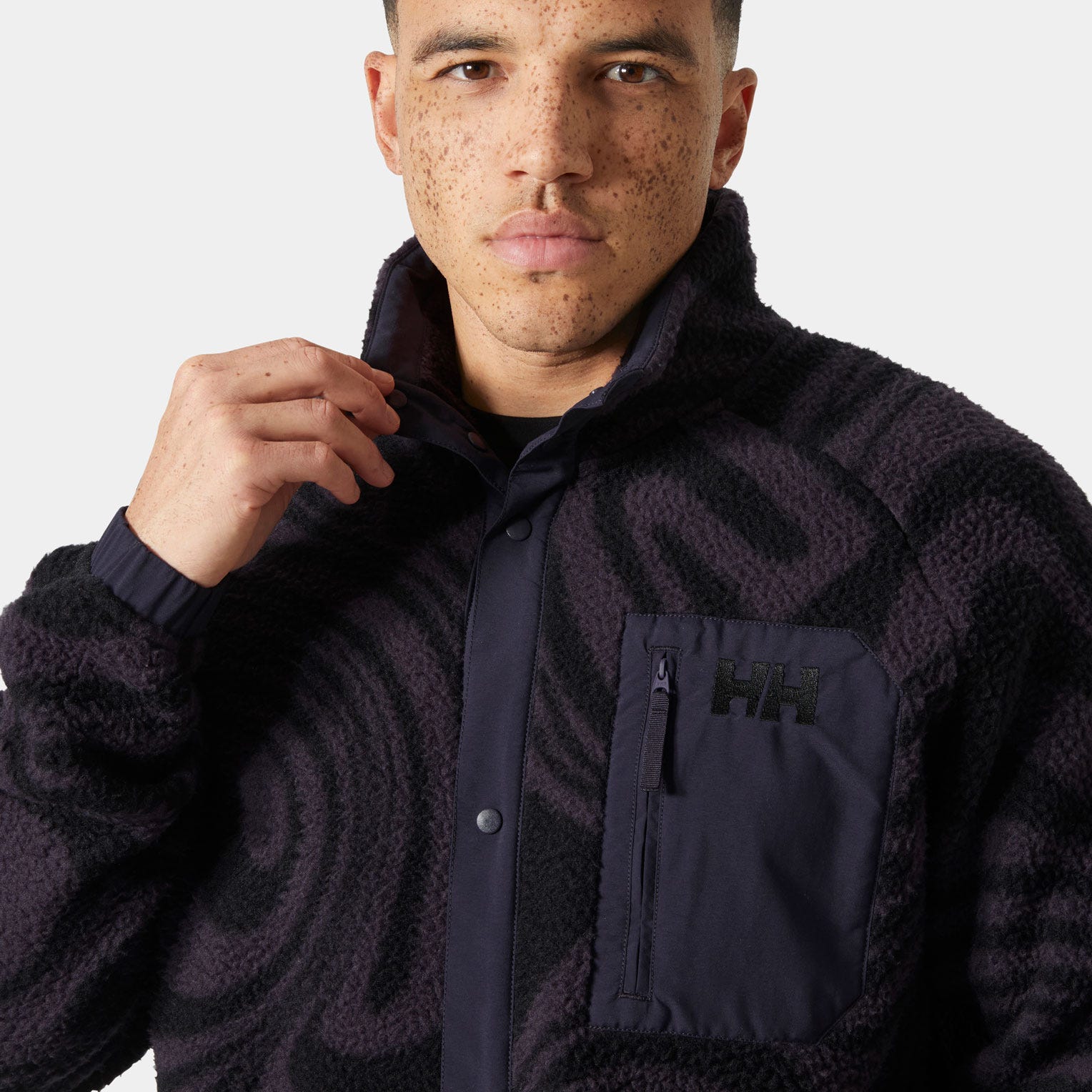 Men's Panorama Printed Pile Snap