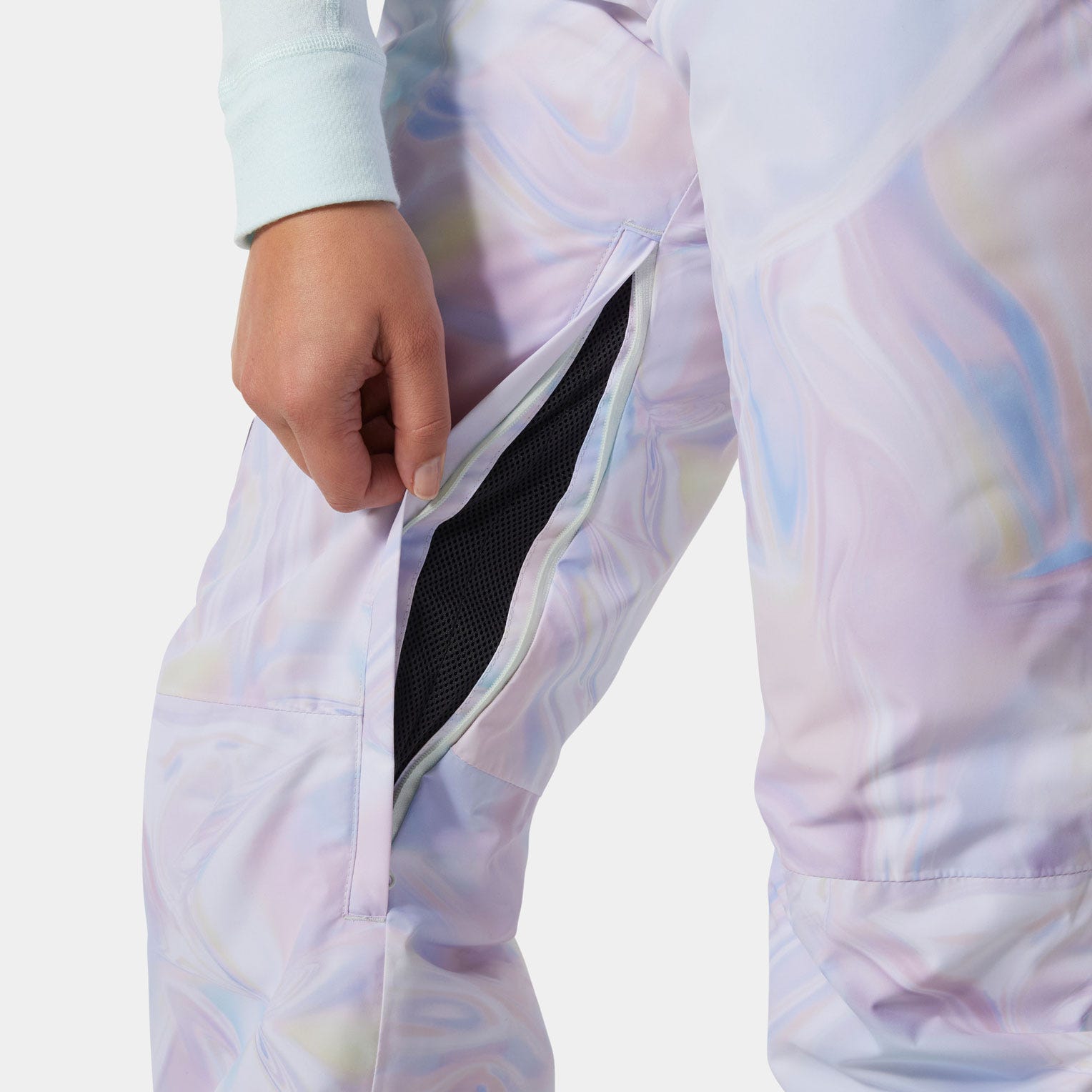 6 image of Women's Legendary Insulated Bib Pant